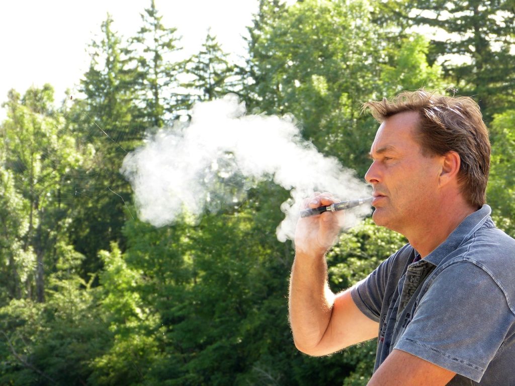 Best cloud tricks to learn with your e-cig